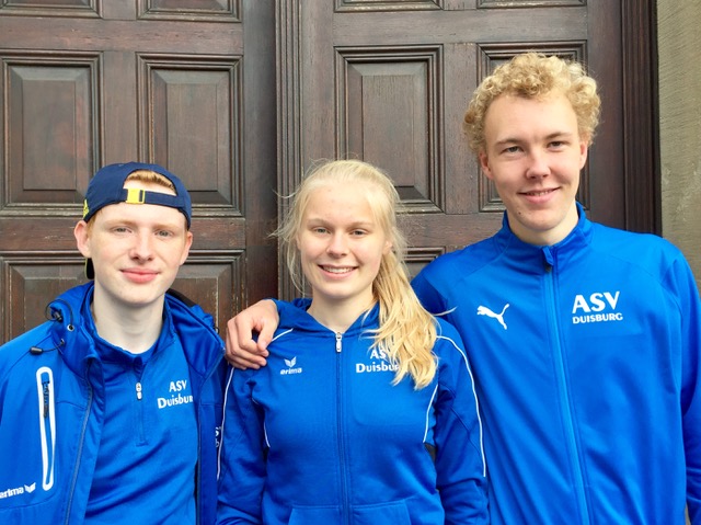 Die Drei vom 5 KM-Lauf: v.l. Marcel, Becky und Erik